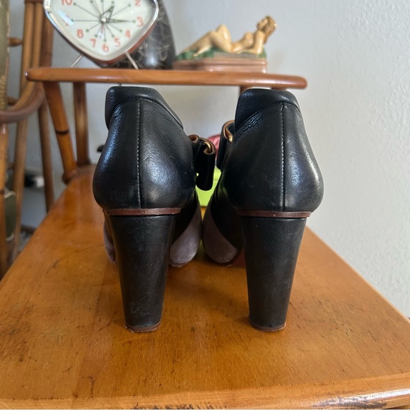 Retro Heels | Two Tone | Peep Toe | Chie Mihara | 39 8.5 9 | 1940s Style - Picture 4 of 5